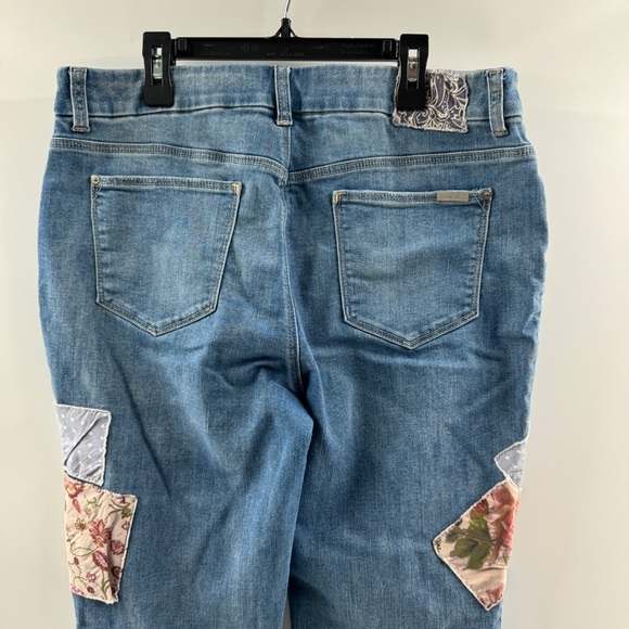 Chico’s Medium Wash Patchwork Jeans Size L - Picture 6 of 12